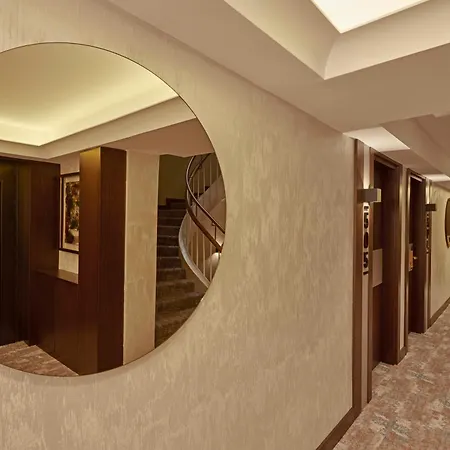 çırağan Bosphorus Hotel 4*