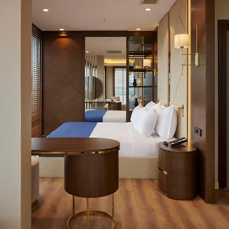 Ciragan Bosphorus Hotel 4*