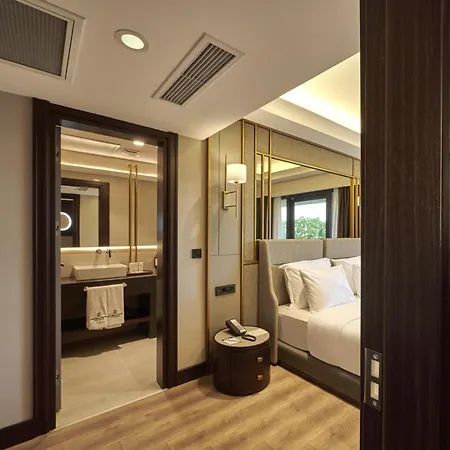 Ciragan Bosphorus Hotel Istanbul
