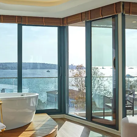 Ciragan Bosphorus Szálloda 4*