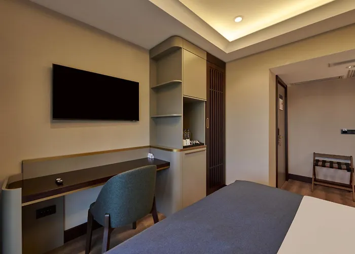 Ciragan Bosphorus Hotell 4*