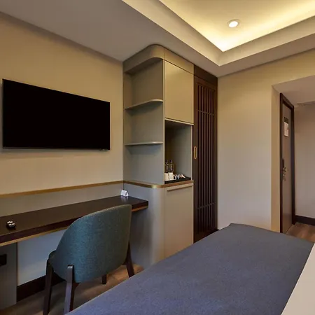 Ciragan Bosphorus Szálloda 4*