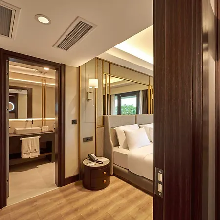 Ciragan Bosphorus Hotel