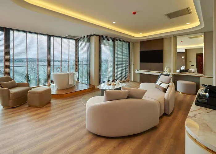 Hotel Ciragan Bosphorus 4*