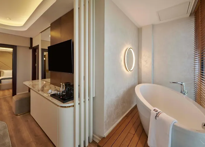 Ciragan Bosphorus Hotel Stambuł