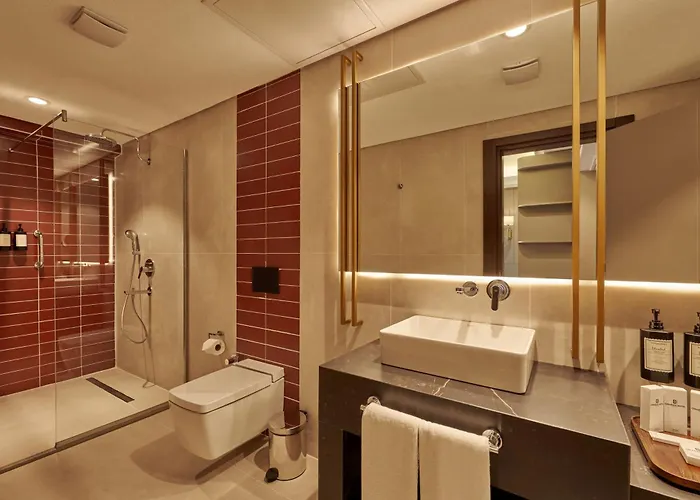 Ciragan Bosphorus 4*